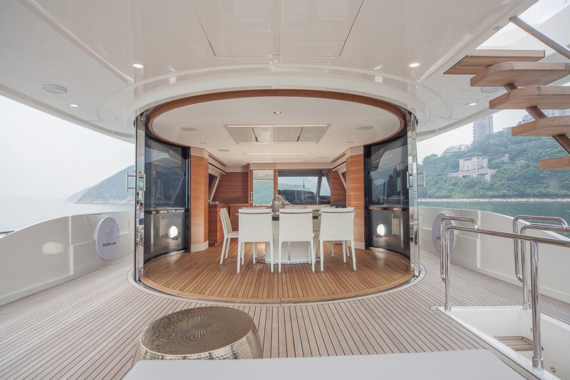 Aft deck entertaining