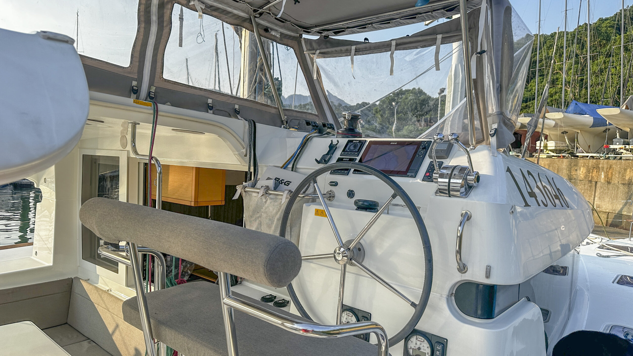 Lagoon 39  $2,988,000 Neg