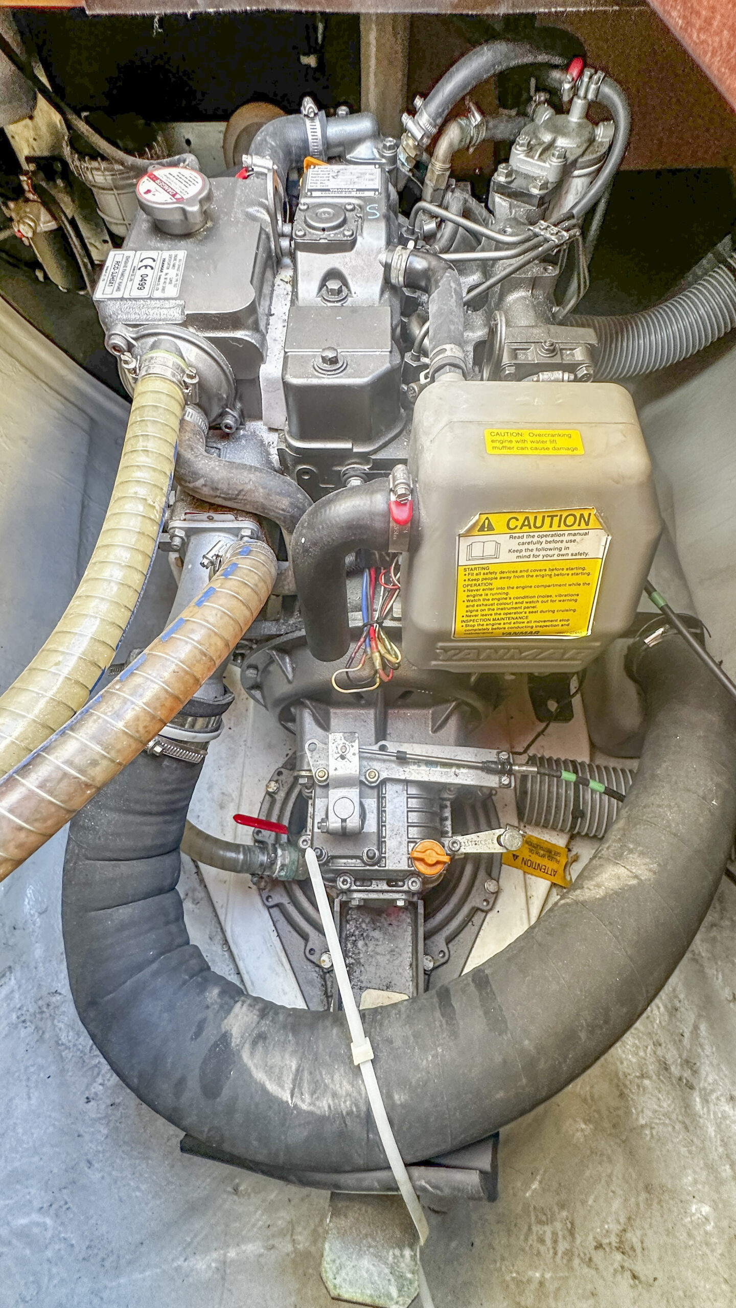 Lagoon 39  $2,988,000 Neg