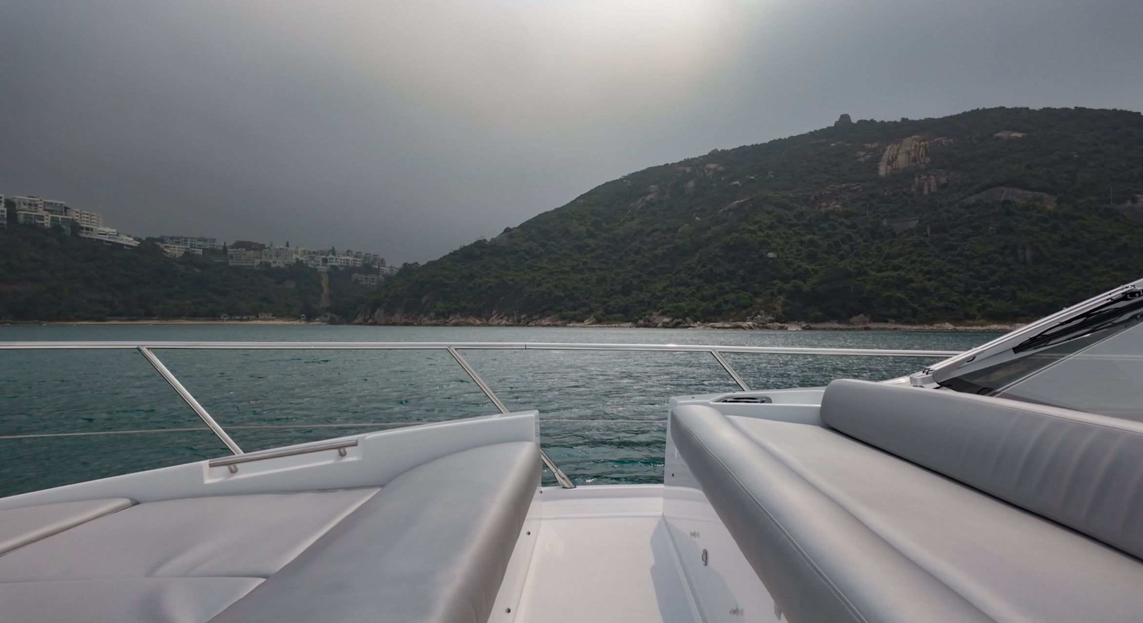 Azimut S6 – Brand New Pristine Condition