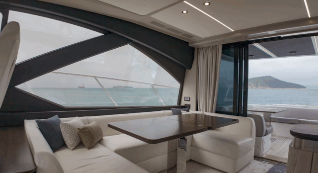 Azimut S6 – Brand New Pristine Condition