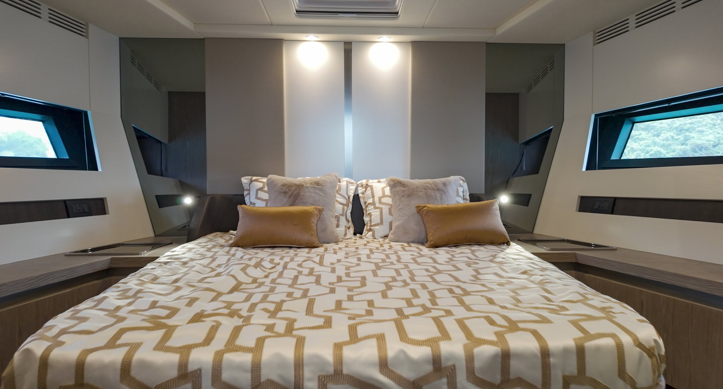 Azimut S6 – Brand New Pristine Condition