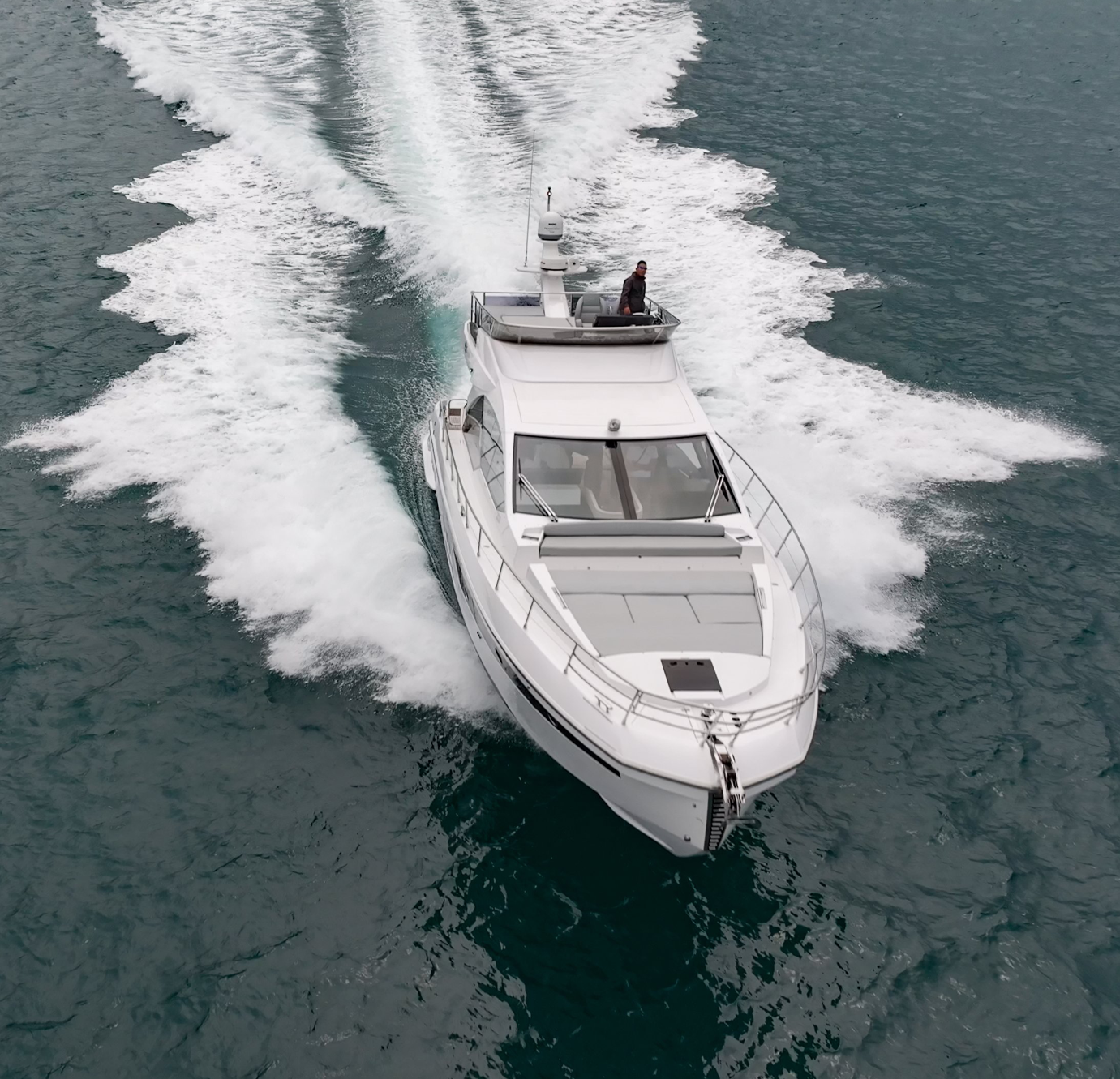 Azimut S6 – Brand New Pristine Condition